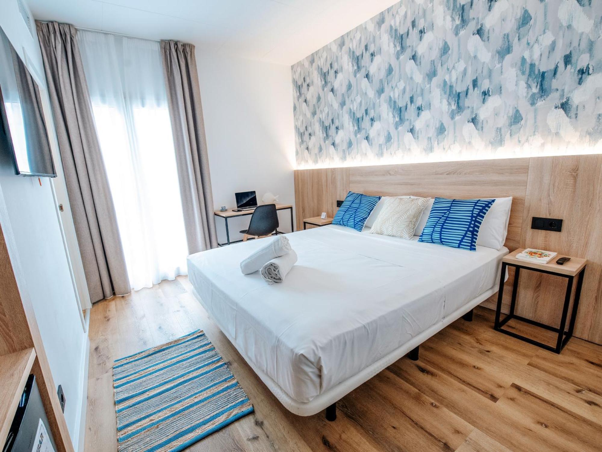 Sweet Lloret Suites Lloret de Mar Exterior photo
