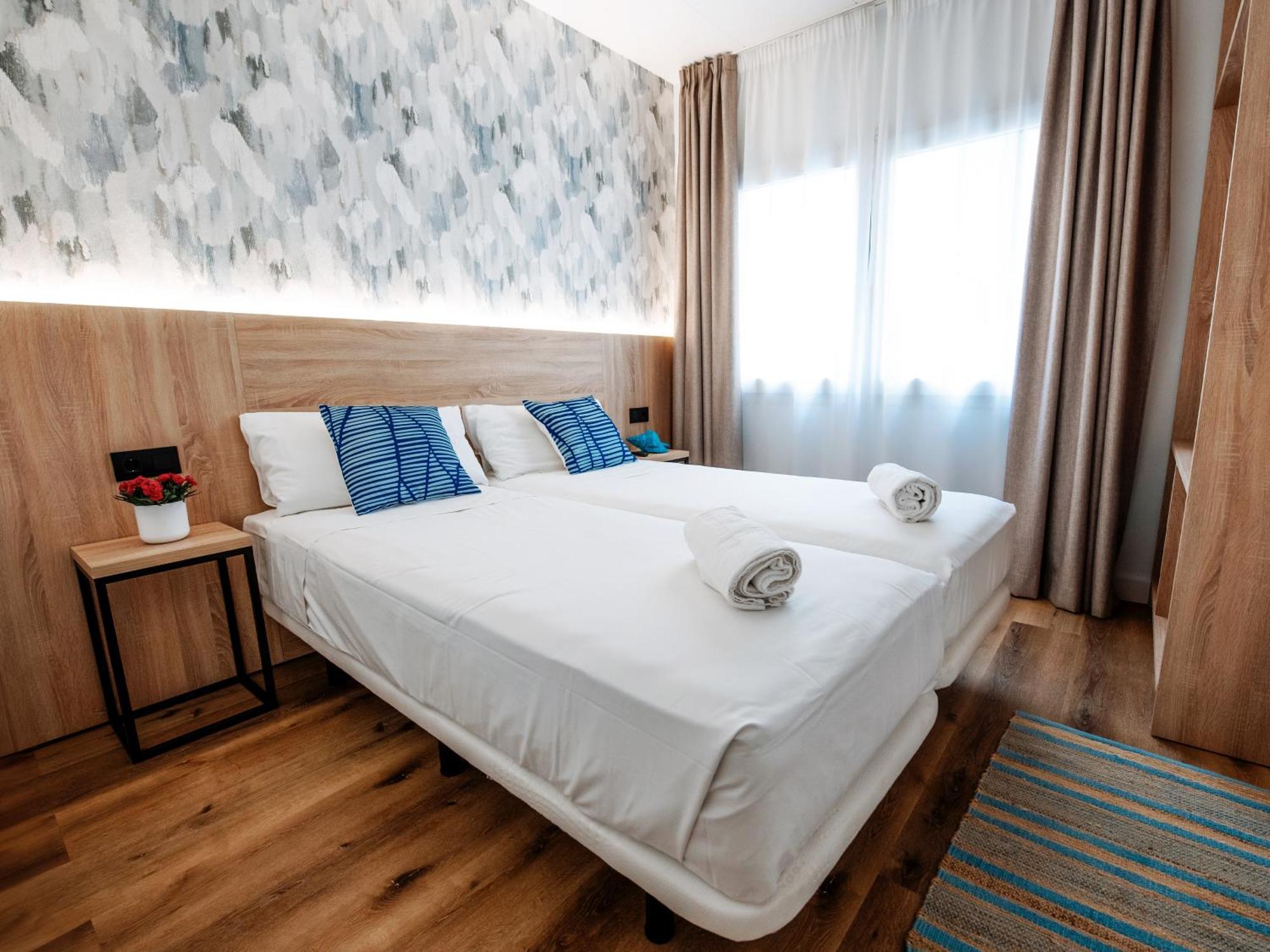 Sweet Lloret Suites Lloret de Mar Exterior photo