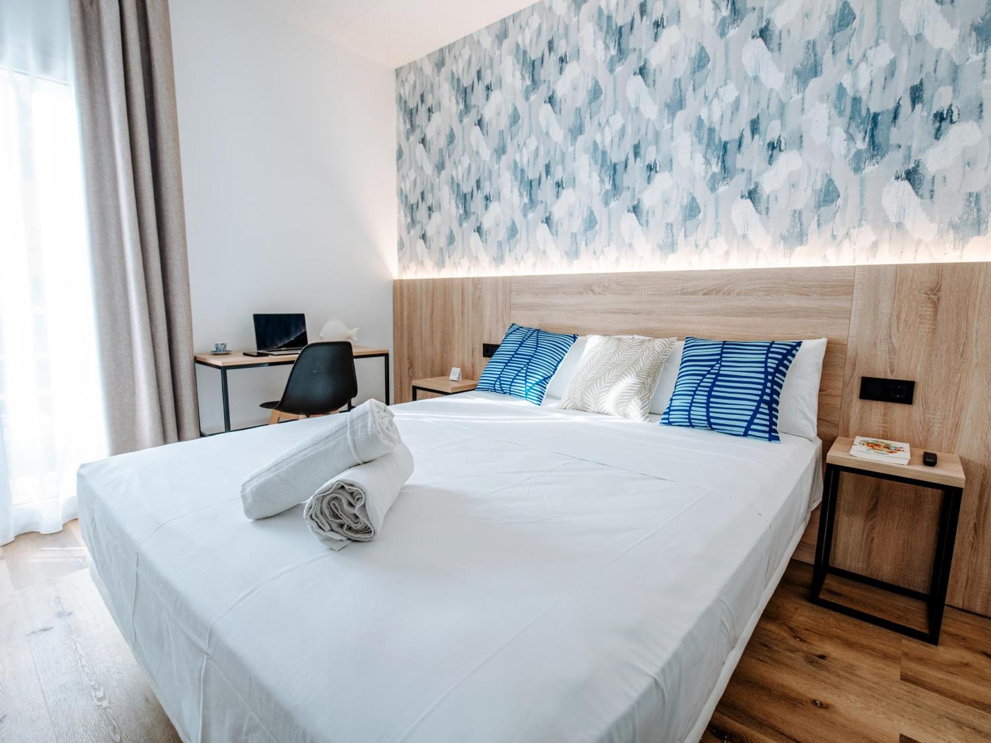 Sweet Lloret Suites Lloret de Mar Exterior photo